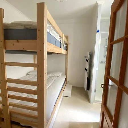 Daire Julia's Surf Shack